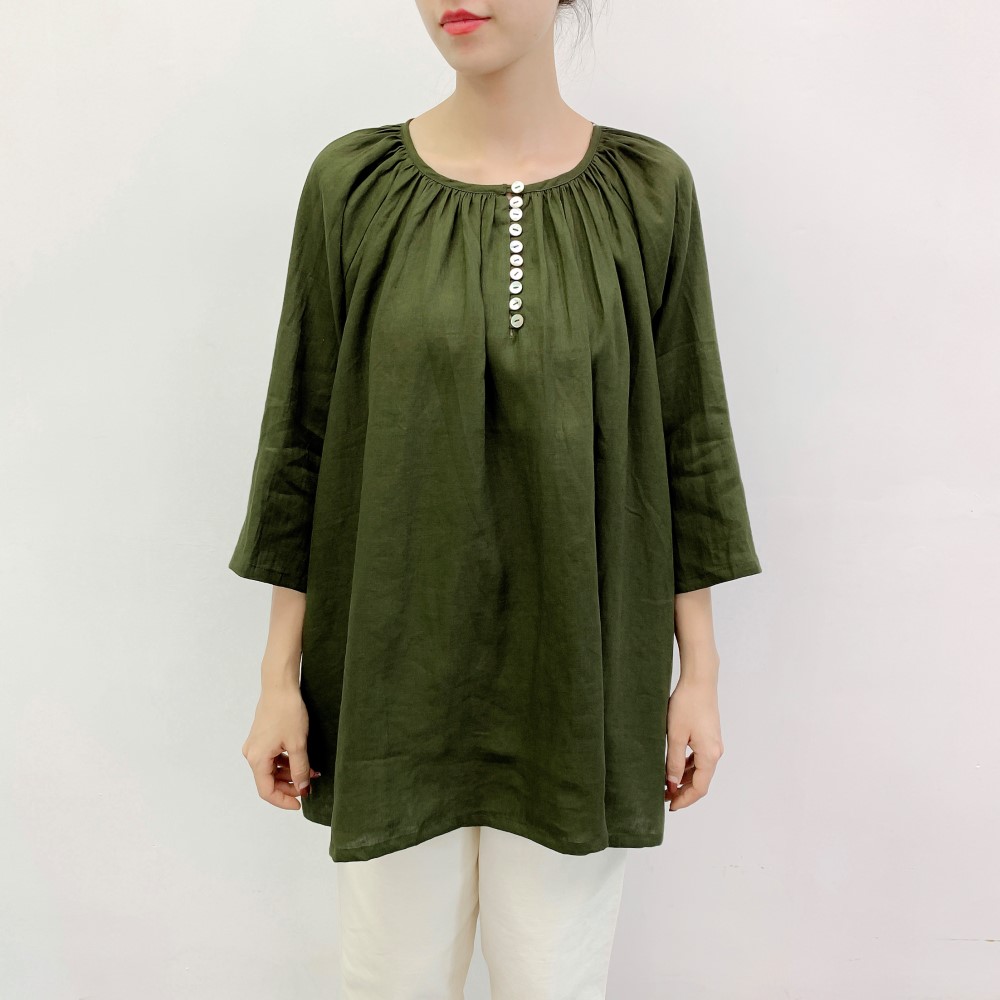 ★★en-en・リネン・貝ボタンいっぱい・たっぷりギャザープルオーバー・深いグリーン