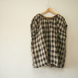 en-en・リネン・ブロック黒ベージュ・フレンチ袖ゆったりプルオーバー(新着、夏、最新、麻、大人気) 4枚目の画像