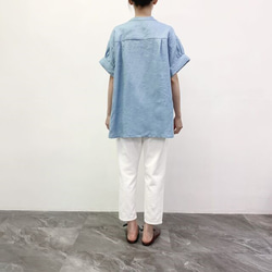en-enリネン・シェフ風シャツ・太カフス付きギャザー袖シャツ・くすみ水色 5枚目の画像