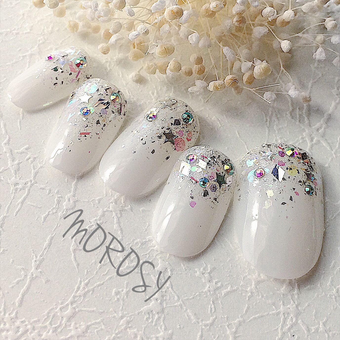 35))ホワイトネイル ネイルチップ フレンチガーリー ホログラム クリスマス MOROSY104☆ホログラム ラメ クリスマス 冬 白 ホワイト ネイルチップ