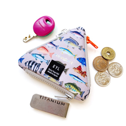 EYL Triangle Coin Purse "Fish Book" （受注制作） 2枚目の画像