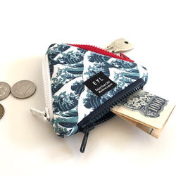 EYL Triangle Coin Purse "Hokusai Waves"（受注制作） 2枚目の画像