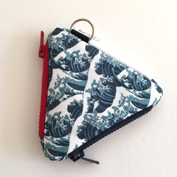 EYL Triangle Coin Purse "Hokusai Waves"（受注制作） 3枚目の画像