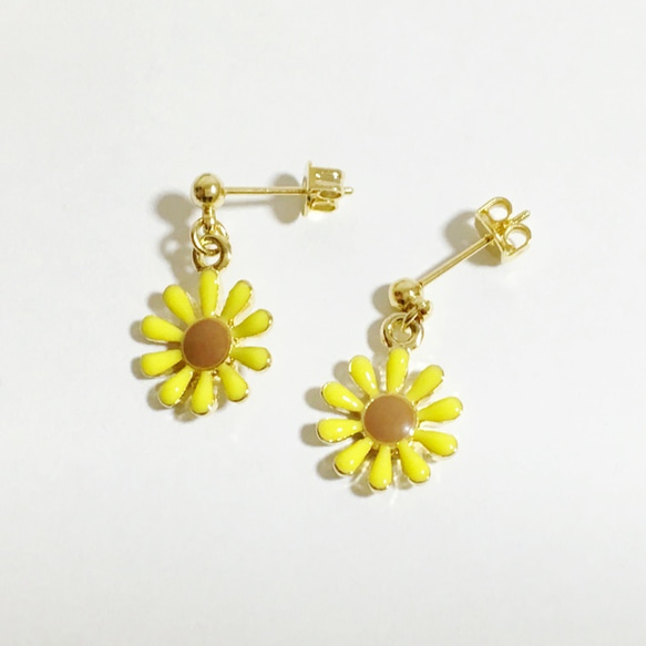 *《金具が選べるピアス》　sunflower 3枚目の画像