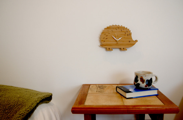 Wooden Hedgehog Clock, Modern Baby Wall Clock 第2張的照片