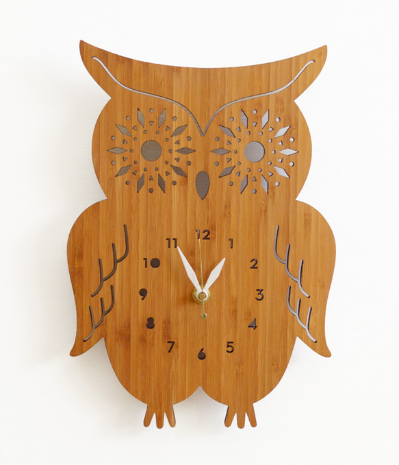 Owl Wall Clock with starburst eyes 第2張的照片
