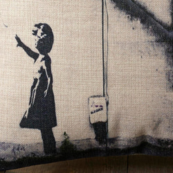 クッションカバー 45×45cm Banksy アート ハートバルーンガール jubileecushionba034 3枚目の画像