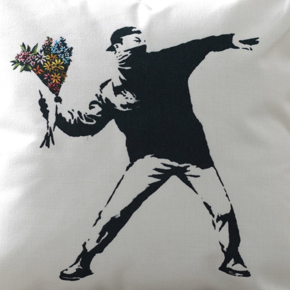 クッションカバー Banksy バンクシー FLOWER THROWER jubilee クッションカバー Banksy バンクシー FLOWER THROWER jubilee