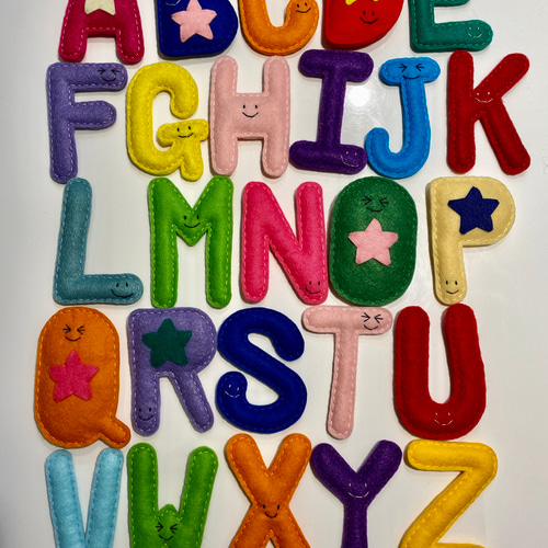 フェルトのアルファベット☆星バージョン おもちゃ・人形 かよ 通販  