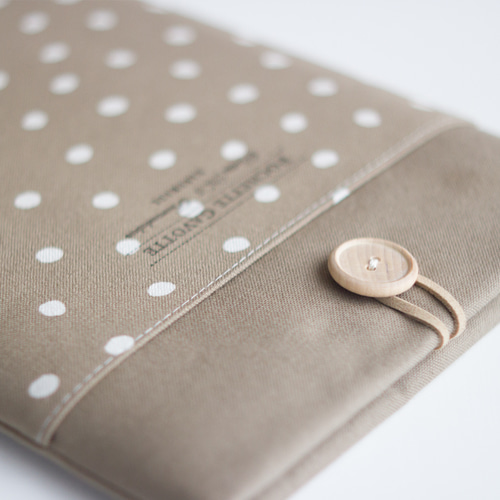 ノートパソコンケース グレージュドット 手書きドット模様 11