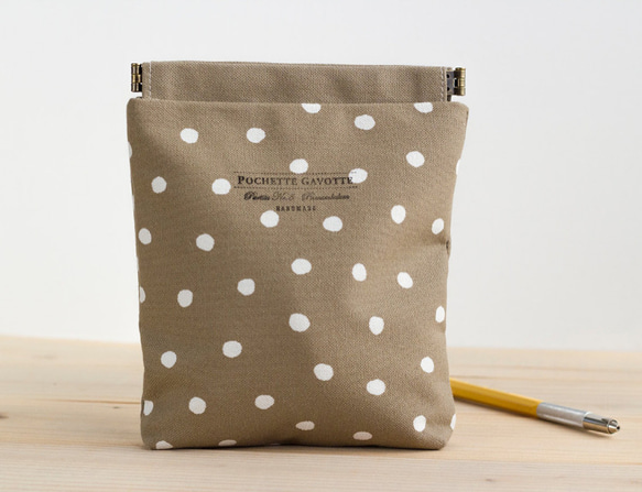 Spring Pouch Dot Greige No.9 No.11 帆布 第1張的照片