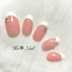 ♡イニシャル ハートとフレンチネイル♡ ネイルチップ　ハンドメイド 0_843e922b97499e4e5411a2abadbf