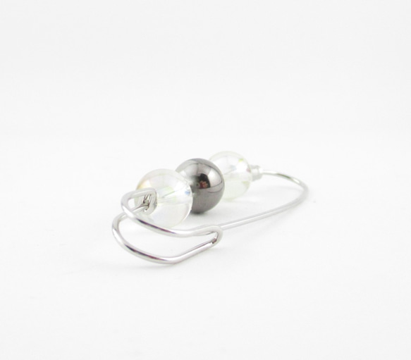 シトラスオーラやスモーキーオーラを並べて、食前にその香りを楽しみたい。<カブトピンブローチ>SB856 3枚目の画像