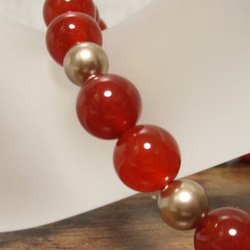 笑顔で去っていたあなたの背後に沈む赤メノウが目に染みる。<<1点ものブレスレット>>IB73 3枚目の画像