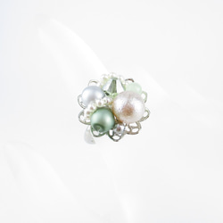 早春の青空は、ちょっと気まぐれだから、カルセドニーと若草のかほりが混じり合う。<1点もの創作リング>SR381 2枚目の画像