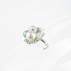 早春の青空は、ちょっと気まぐれだから、カルセドニーと若草のかほりが混じり合う。<1点もの創作リング>SR381 3枚目の画像