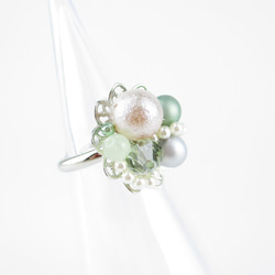 早春の青空は、ちょっと気まぐれだから、カルセドニーと若草のかほりが混じり合う。<1点もの創作リング>SR381 4枚目の画像