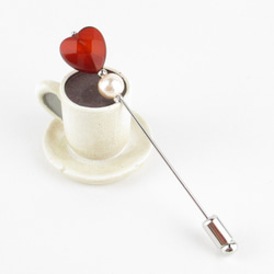 この感情とは裏腹に、今日だけは優しい笑顔でメノウを包んであげよう。<創作ハットピン>AP024 1枚目の画像