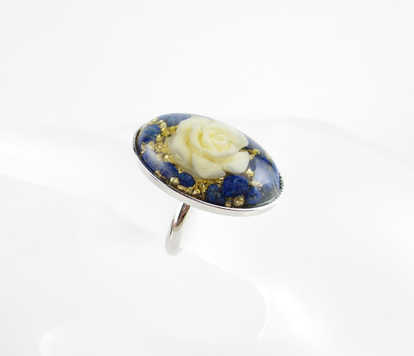 ラピスラズリに託した希望をもって覗いた望遠鏡の向こうには、一輪の薔薇がこちらを見ていた。<創作リング>SR608 2枚目の画像