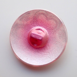 チェコのボタン　ピンクのハート３つ 2枚目の画像