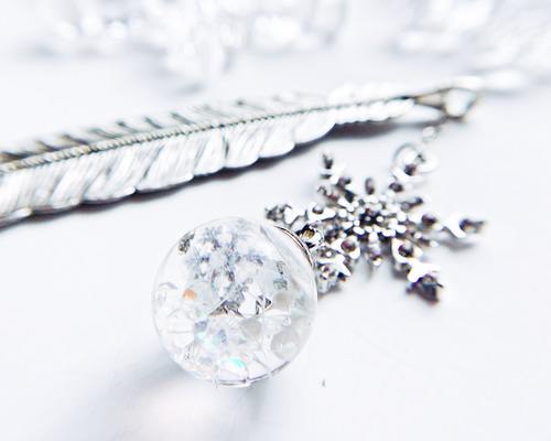 ハンドメイド　ブックマーカー　しおり　«No.143»　キラキラ♡ガラスドーム ハンドメイド ブックマーカー しおり «No.143» キラキラ♡ガラス