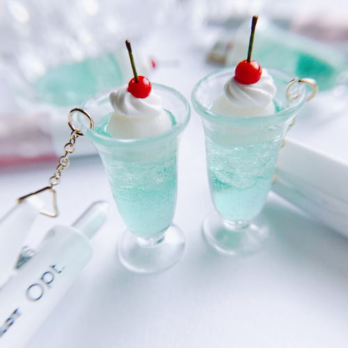 ファンシークリームソーダのボールペン フェイクスイーツ スイーツデコ