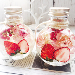 フルーツハーバリウム  strawberry  丸ボトル 3枚目の画像
