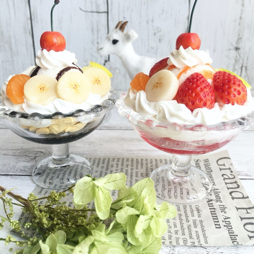 ガラスのクロッシュつき 8種類のフルーツパンケーキ オブジェ フェイク