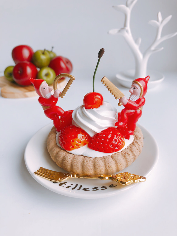 3時のおやつ 苺タルトのオブジェ ペーパーウェイト フェイクスイーツ