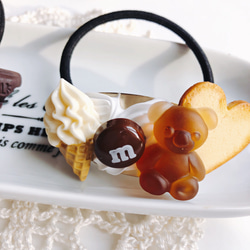 お菓子のヘアゴム  ビスケット&チョコとくまグミ  2点セット  chocolate  フェイクスイーツ 2枚目の画像