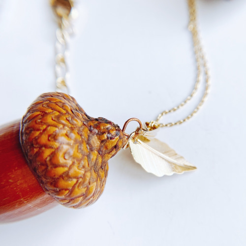 北海道どんぐりのネックレス acorn 秋 木の実 ネックレス・ペンダント