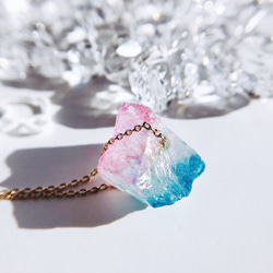 【特集掲載】琥珀糖の水晶ネックレス    クリスタル 天然石 2枚目の画像