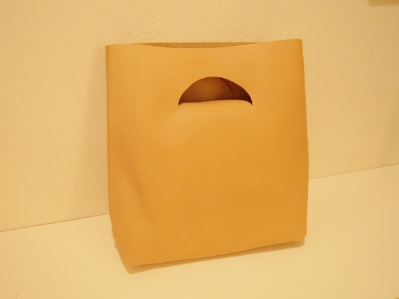 handbag(ヌメ革） 1枚目の画像
