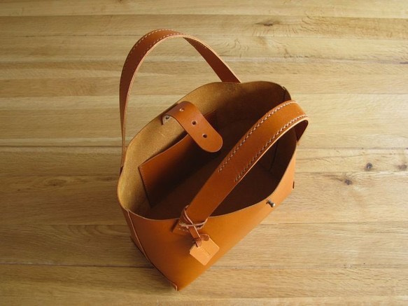 簡約迷你真皮托特包 第5張的照片