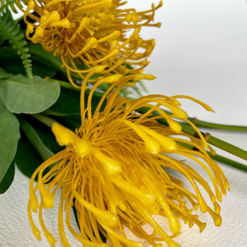 花＊365にち〜ちょこっとブーケ／黄色いピンクッションと