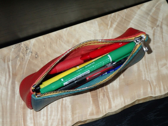 ダイアゴナル ペンポーチ S （TQ×RD） カラフル ポーチ ペンケース レザーポーチ レザークラフト 手縫い 個性的 5枚目の画像