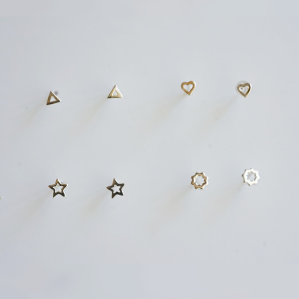シンプルシルバー小さい一粒スタッド　三角 星 ハート 花　（ピアス・ノンホールイヤリング・樹脂ピアス）[OD] 2枚目の画像