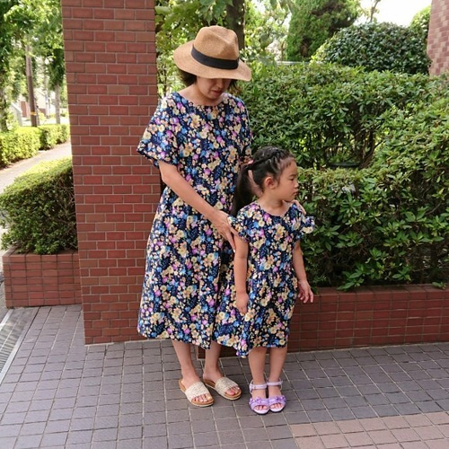 セール値下げ✤夏花柄✤親子お揃いワンピース✤お揃いコーデ✤受注製作 