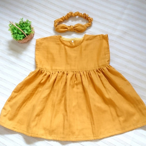 ❤Wガーゼワンピース ❤マスタード90～100 ヘアバンド付き ベビー服