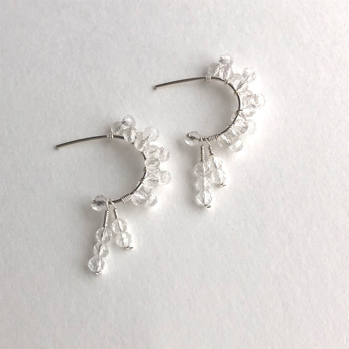 小さな水晶のピアス ピアス（フープ） Mizuki 通販 9775667｜Creema