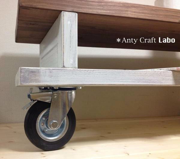【サイズオーダー可】【引取可能】無垢材 車輪テーブル TV台 ソファテーブル 飾り棚 幅90cm UN/AW 完成品