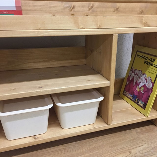 仕切り付き絵本棚(収納ケース小6個付) 幅87cm LO/LO 完成品 仕切り付き絵本棚(収納ケース小6個付) 幅87cm LO/LO 完成品