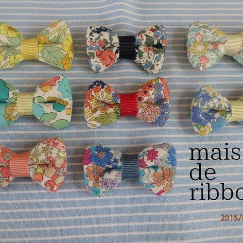 【110】リバティプリント　ハンドメイド　キラキラ❁ぷっくりリボンヘアゴム 110】リバティプリントハンドメイドキラキラ❁ぷっくりリボン