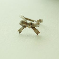 リボンの指輪 [SILVER950] 1枚目の画像
