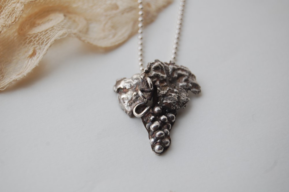 ぶどうのペンダント（小）［SILVER950］