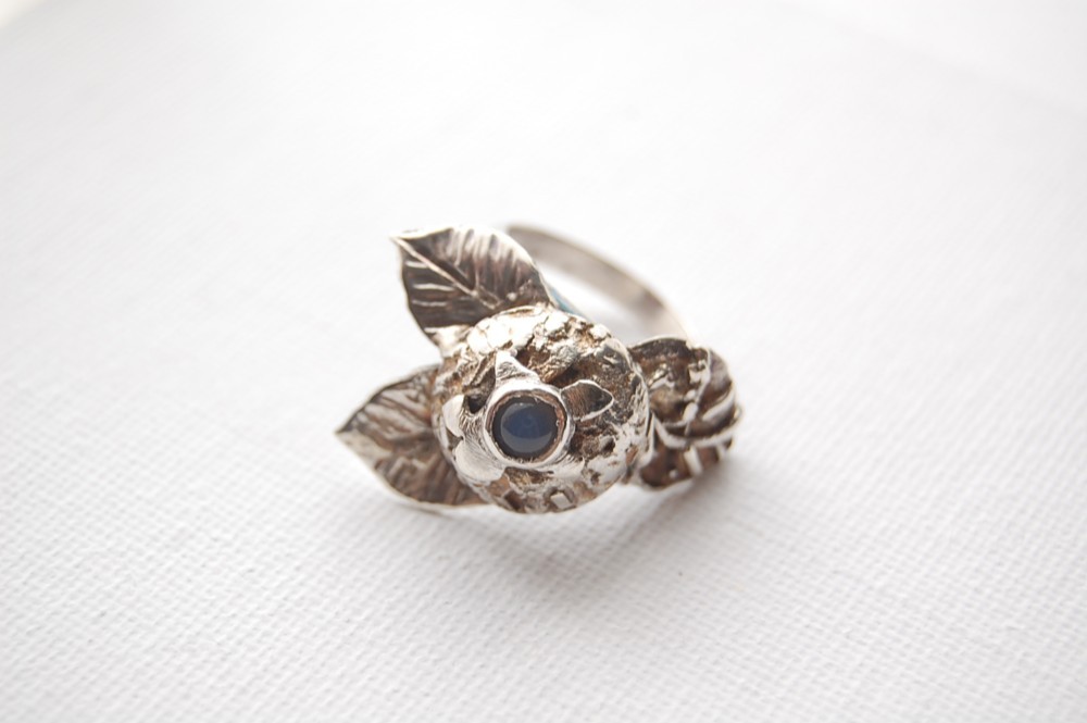 紫陽花の指輪・ブルーメノウ［SILVER950］