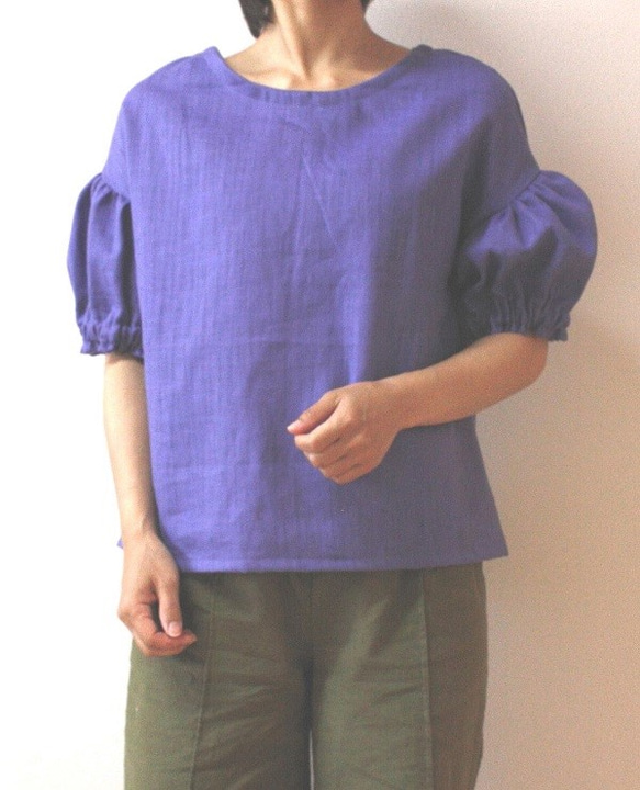 新作　リネン　パフ袖のプルオーバー 2枚目の画像