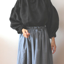 くすみカラー　ブルーグレーのギャザースカート 5枚目の画像