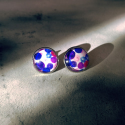 紫 ドット ガラス ピアス イヤリング シンプル ブルー 4枚目の画像