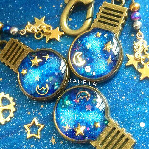 天の川が光る☆銀河を照らす道標。レジン キーホルダー キーリング